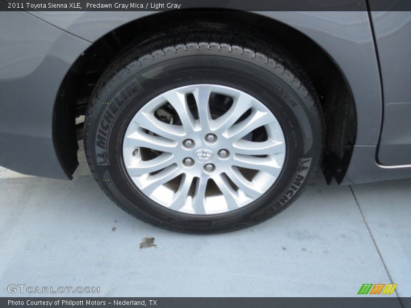 Predawn Gray Mica / Light Gray 2011 Toyota Sienna XLE