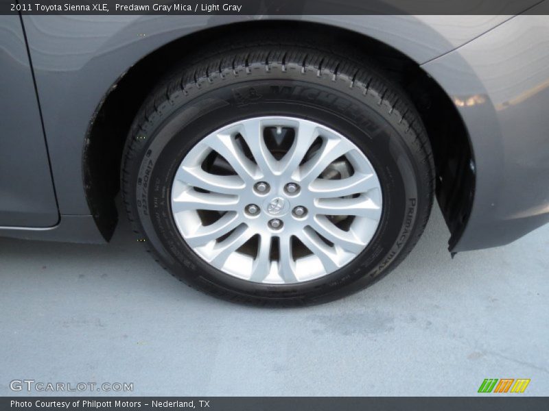 Predawn Gray Mica / Light Gray 2011 Toyota Sienna XLE