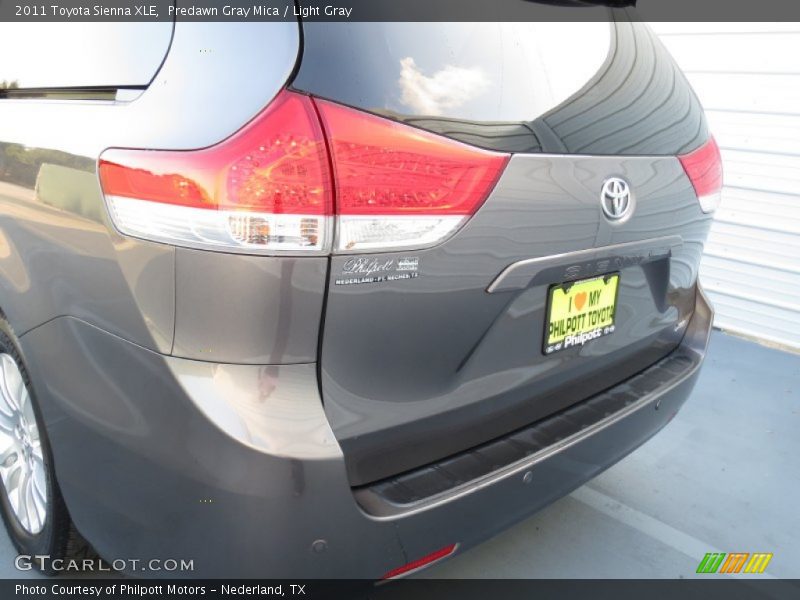 Predawn Gray Mica / Light Gray 2011 Toyota Sienna XLE