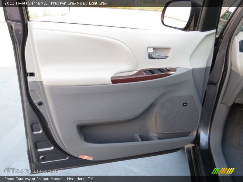 Predawn Gray Mica / Light Gray 2011 Toyota Sienna XLE