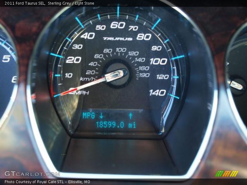 Sterling Grey / Light Stone 2011 Ford Taurus SEL