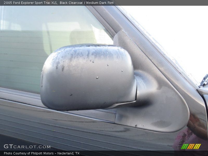 Black Clearcoat / Medium Dark Flint 2005 Ford Explorer Sport Trac XLS
