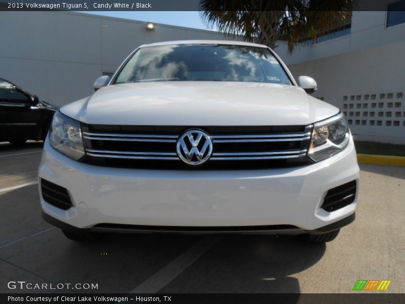 Candy White / Black 2013 Volkswagen Tiguan S