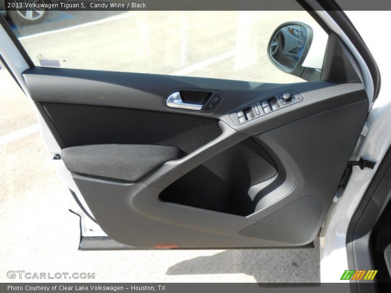 Candy White / Black 2013 Volkswagen Tiguan S