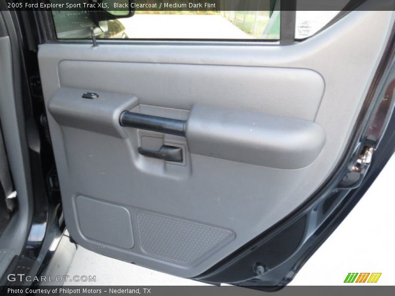 Black Clearcoat / Medium Dark Flint 2005 Ford Explorer Sport Trac XLS
