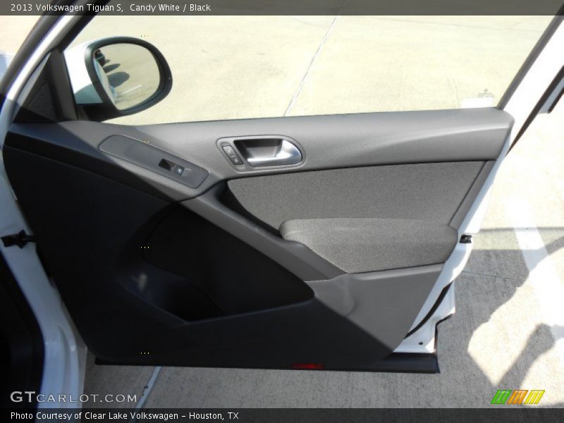 Candy White / Black 2013 Volkswagen Tiguan S