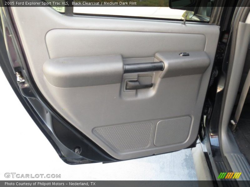 Black Clearcoat / Medium Dark Flint 2005 Ford Explorer Sport Trac XLS