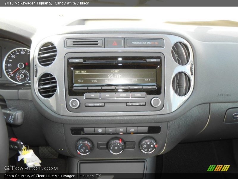 Candy White / Black 2013 Volkswagen Tiguan S