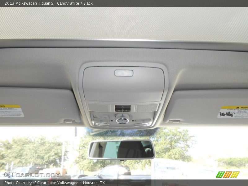 Candy White / Black 2013 Volkswagen Tiguan S