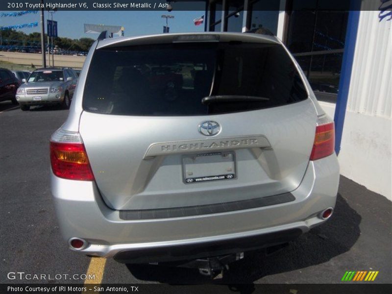 Classic Silver Metallic / Ash 2010 Toyota Highlander V6