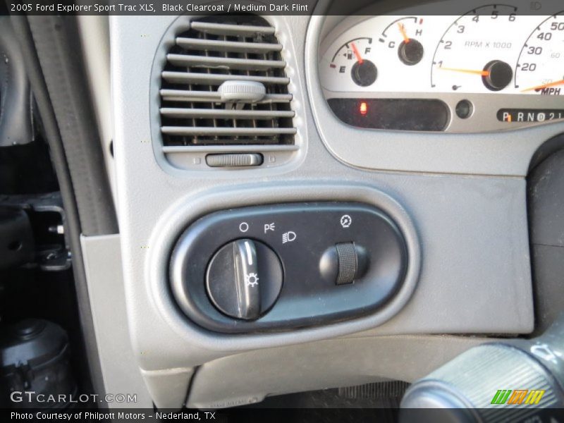 Black Clearcoat / Medium Dark Flint 2005 Ford Explorer Sport Trac XLS