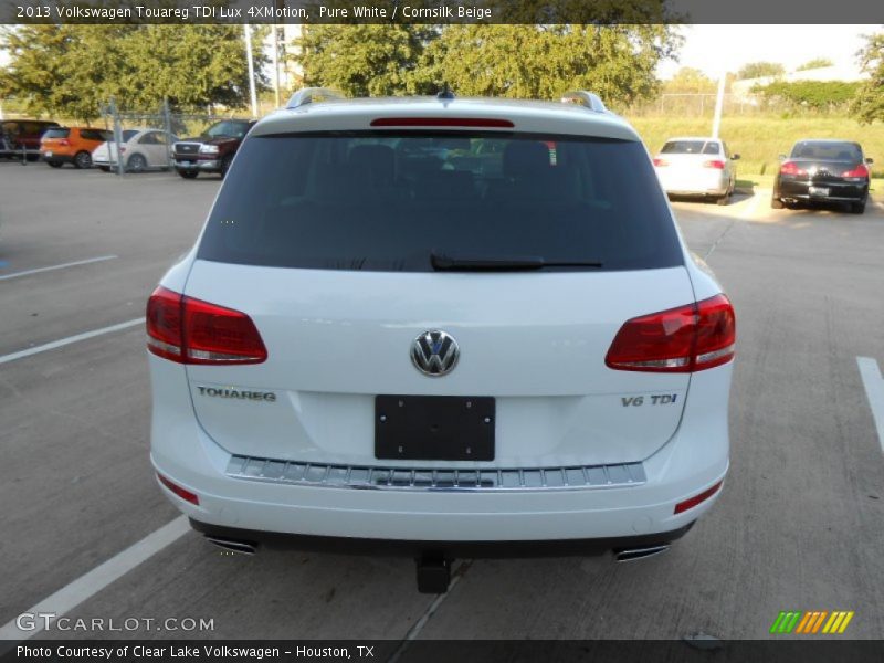 Pure White / Cornsilk Beige 2013 Volkswagen Touareg TDI Lux 4XMotion