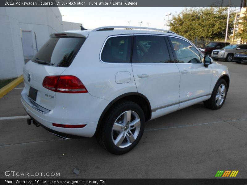 Pure White / Cornsilk Beige 2013 Volkswagen Touareg TDI Lux 4XMotion