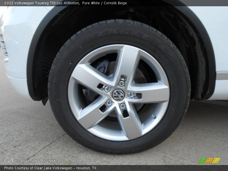 Pure White / Cornsilk Beige 2013 Volkswagen Touareg TDI Lux 4XMotion