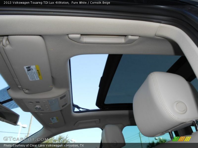 Pure White / Cornsilk Beige 2013 Volkswagen Touareg TDI Lux 4XMotion