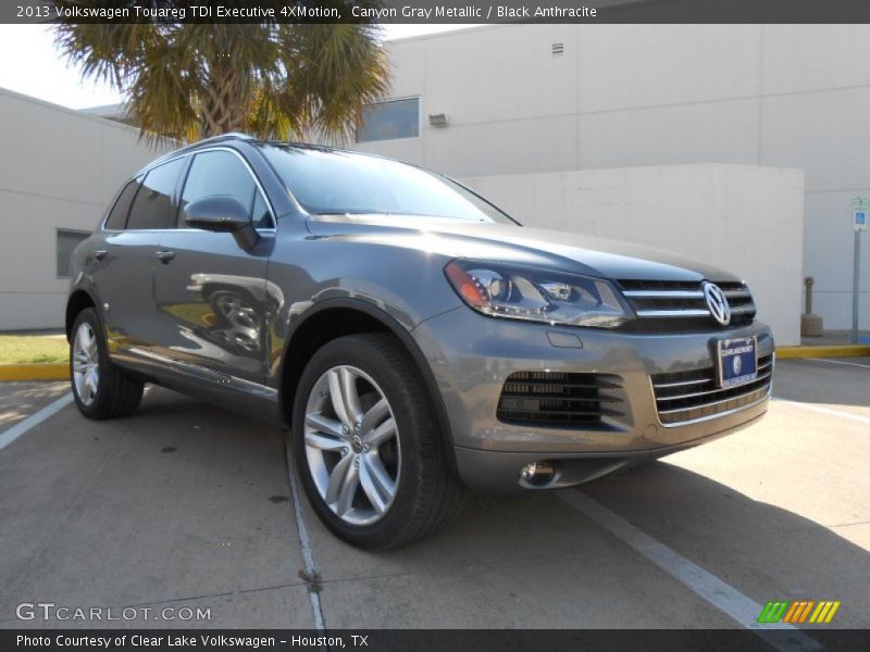 Canyon Gray Metallic / Black Anthracite 2013 Volkswagen Touareg TDI Executive 4XMotion