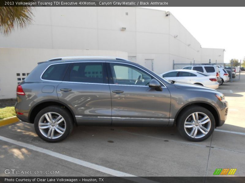 Canyon Gray Metallic / Black Anthracite 2013 Volkswagen Touareg TDI Executive 4XMotion
