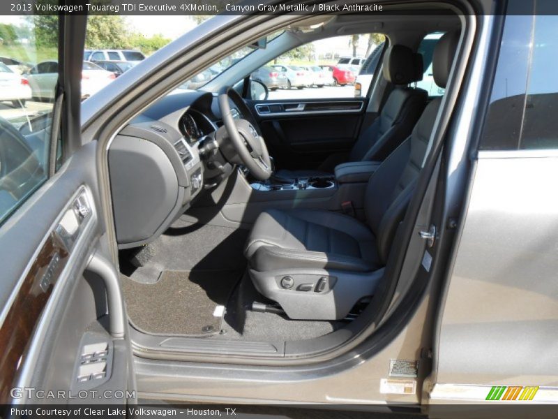 Canyon Gray Metallic / Black Anthracite 2013 Volkswagen Touareg TDI Executive 4XMotion