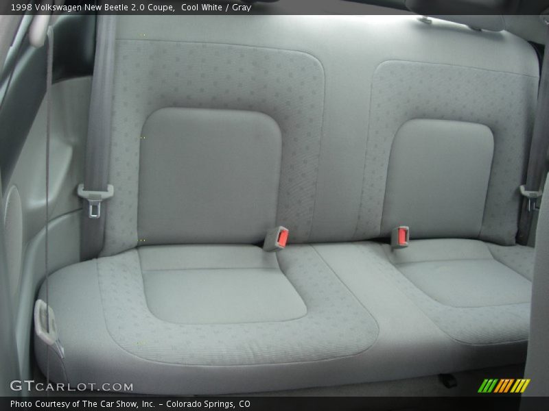 Cool White / Gray 1998 Volkswagen New Beetle 2.0 Coupe