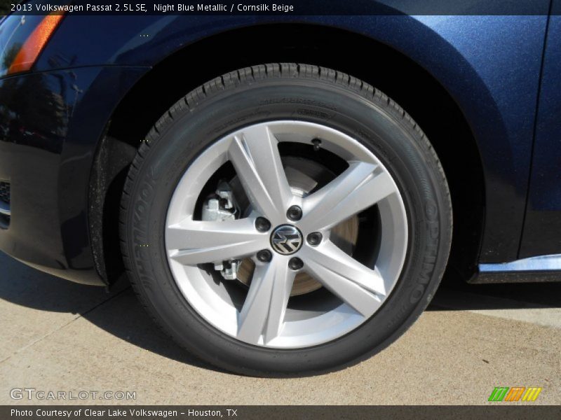Night Blue Metallic / Cornsilk Beige 2013 Volkswagen Passat 2.5L SE