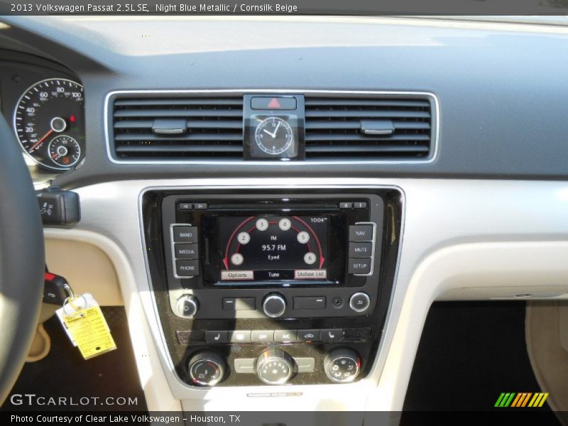 Night Blue Metallic / Cornsilk Beige 2013 Volkswagen Passat 2.5L SE