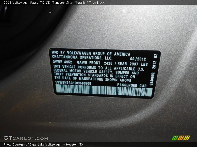 Tungsten Silver Metallic / Titan Black 2013 Volkswagen Passat TDI SE