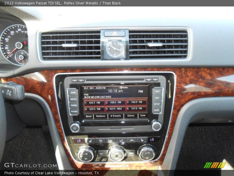Reflex Silver Metallic / Titan Black 2013 Volkswagen Passat TDI SEL