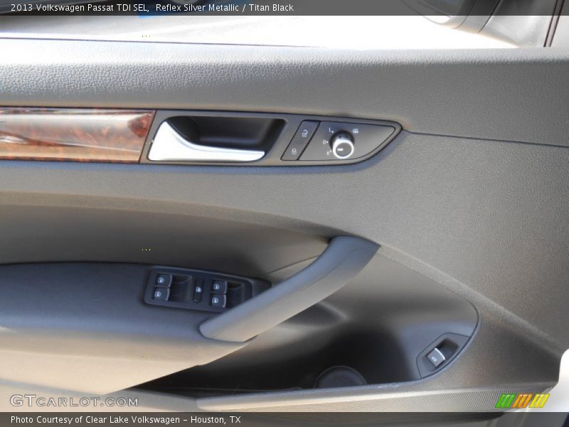 Reflex Silver Metallic / Titan Black 2013 Volkswagen Passat TDI SEL