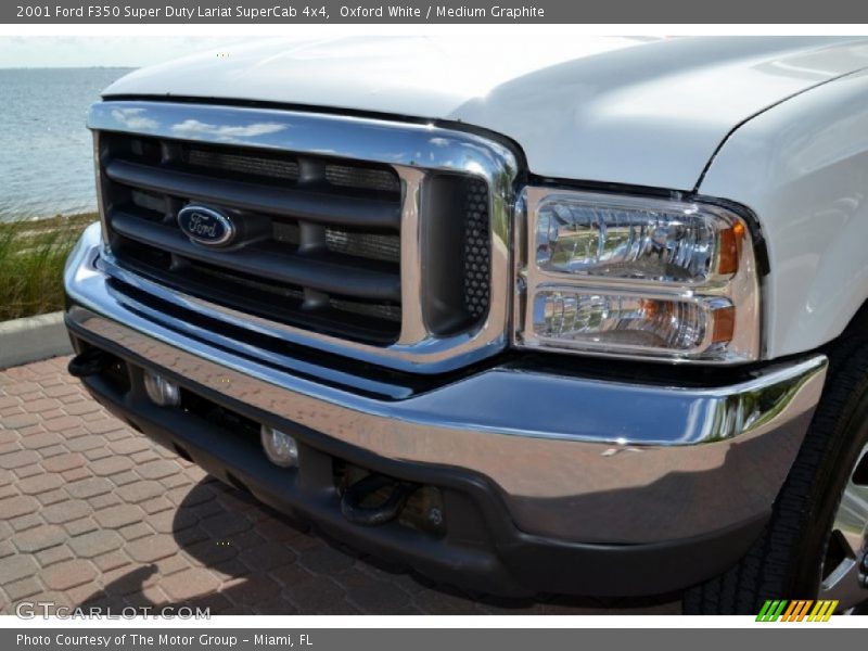 Oxford White / Medium Graphite 2001 Ford F350 Super Duty Lariat SuperCab 4x4