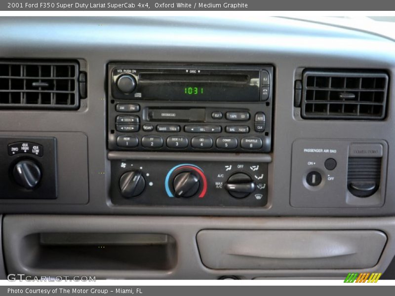 Oxford White / Medium Graphite 2001 Ford F350 Super Duty Lariat SuperCab 4x4