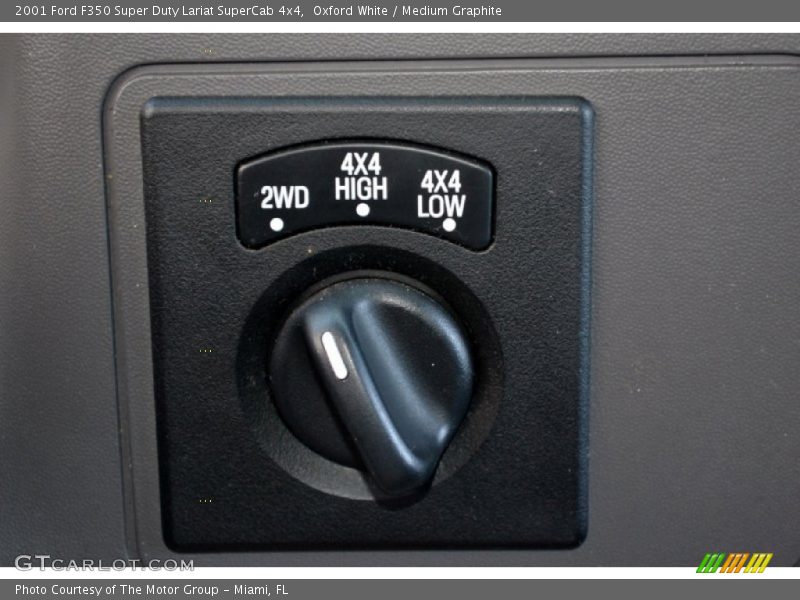 Controls of 2001 F350 Super Duty Lariat SuperCab 4x4
