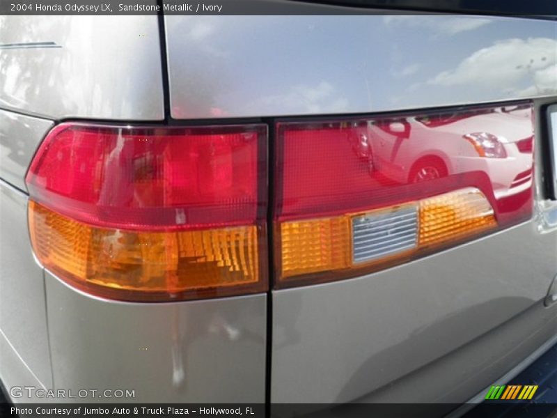 Sandstone Metallic / Ivory 2004 Honda Odyssey LX