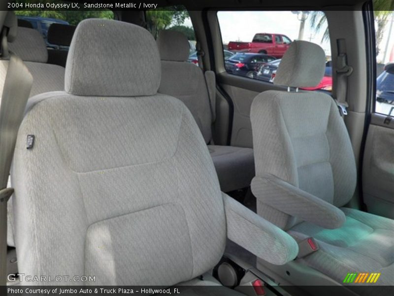 Sandstone Metallic / Ivory 2004 Honda Odyssey LX