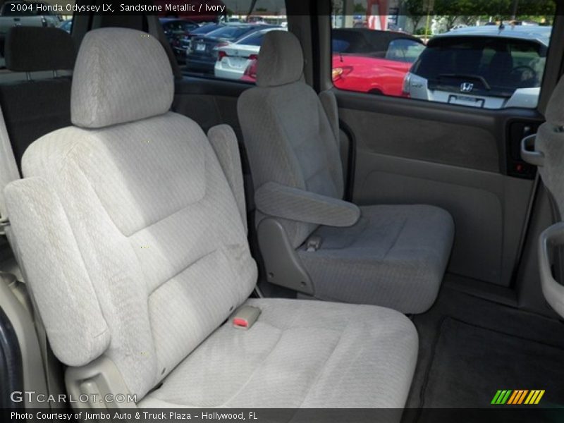 Sandstone Metallic / Ivory 2004 Honda Odyssey LX