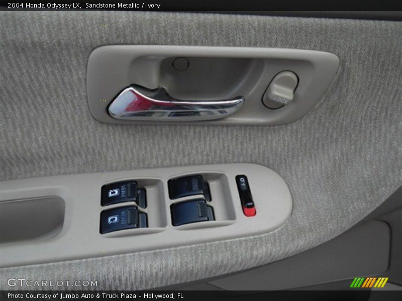 Sandstone Metallic / Ivory 2004 Honda Odyssey LX