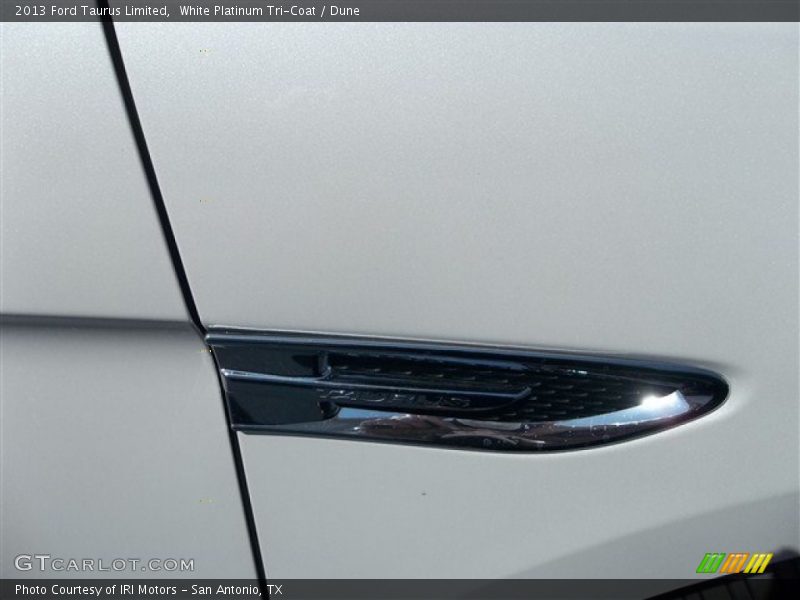 White Platinum Tri-Coat / Dune 2013 Ford Taurus Limited