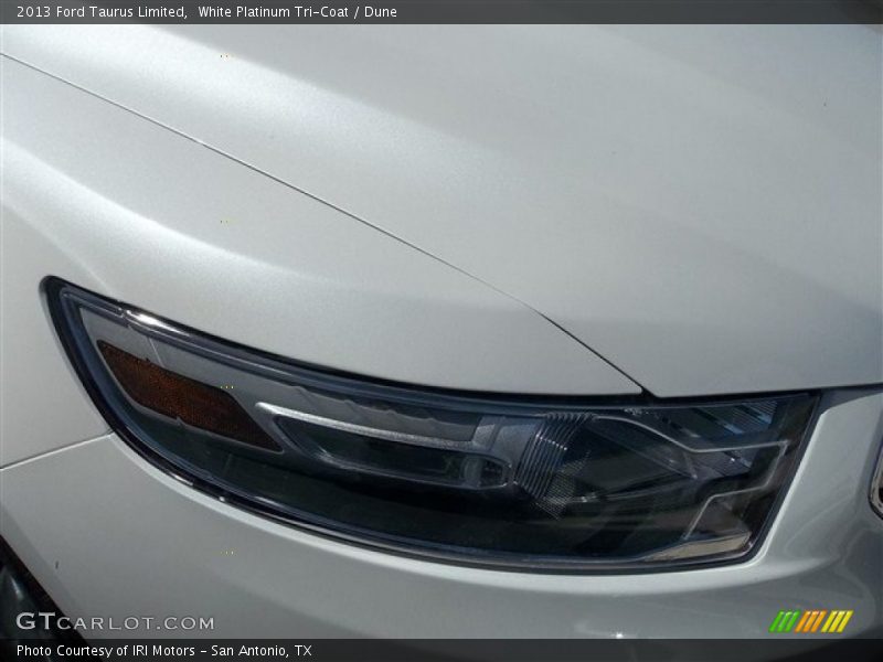 White Platinum Tri-Coat / Dune 2013 Ford Taurus Limited