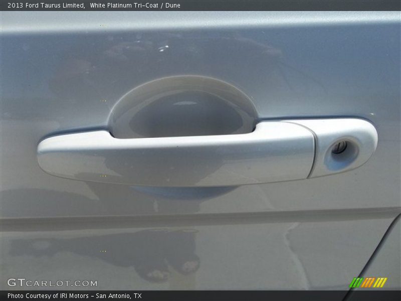 White Platinum Tri-Coat / Dune 2013 Ford Taurus Limited