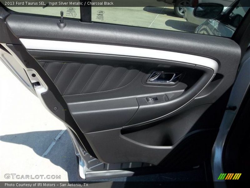 Ingot Silver Metallic / Charcoal Black 2013 Ford Taurus SEL