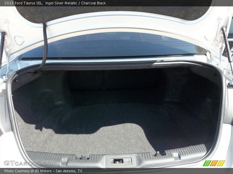 Ingot Silver Metallic / Charcoal Black 2013 Ford Taurus SEL