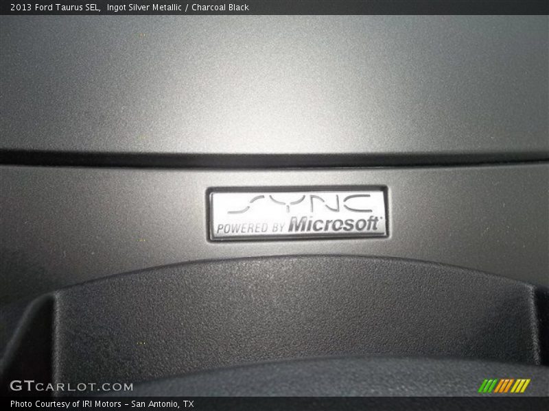 Ingot Silver Metallic / Charcoal Black 2013 Ford Taurus SEL