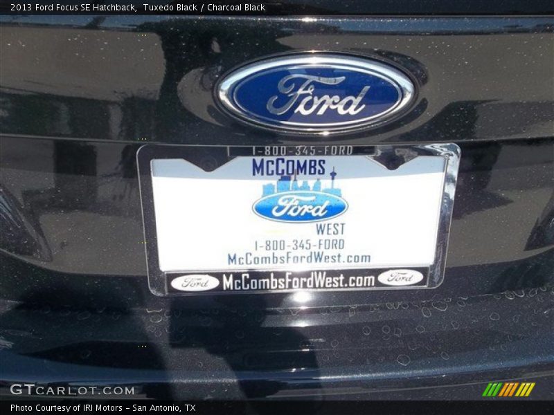 Tuxedo Black / Charcoal Black 2013 Ford Focus SE Hatchback