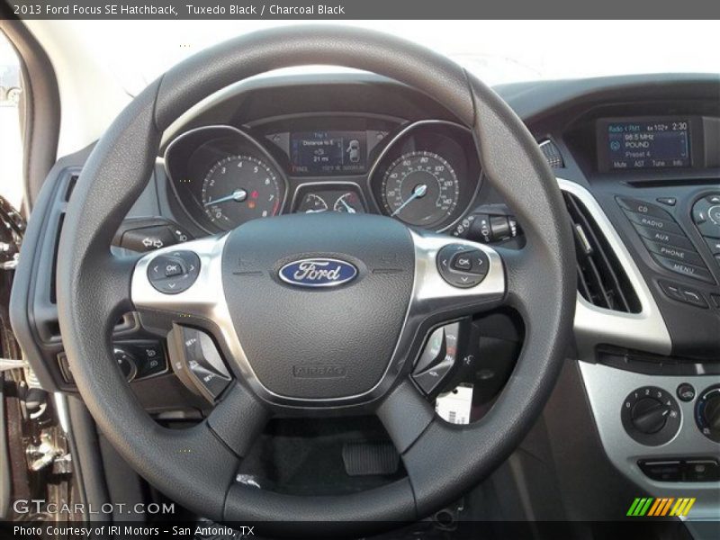 Tuxedo Black / Charcoal Black 2013 Ford Focus SE Hatchback