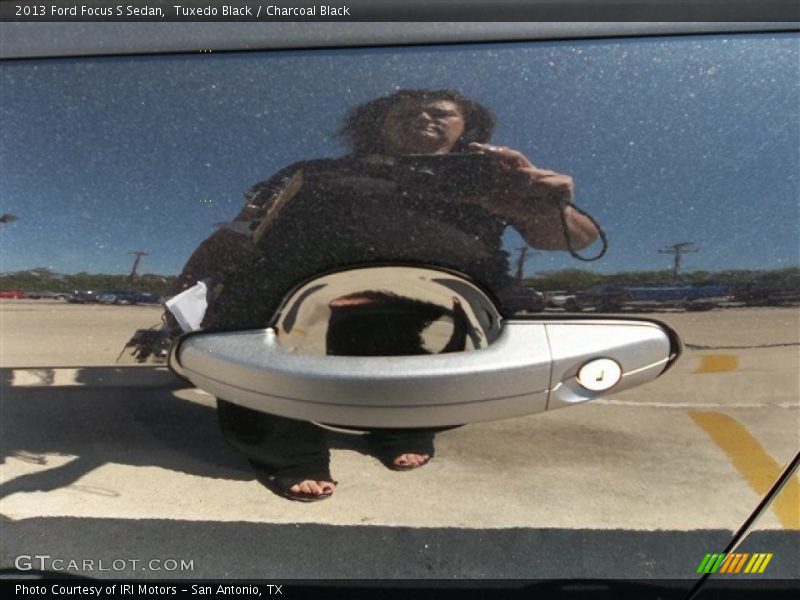 Tuxedo Black / Charcoal Black 2013 Ford Focus S Sedan