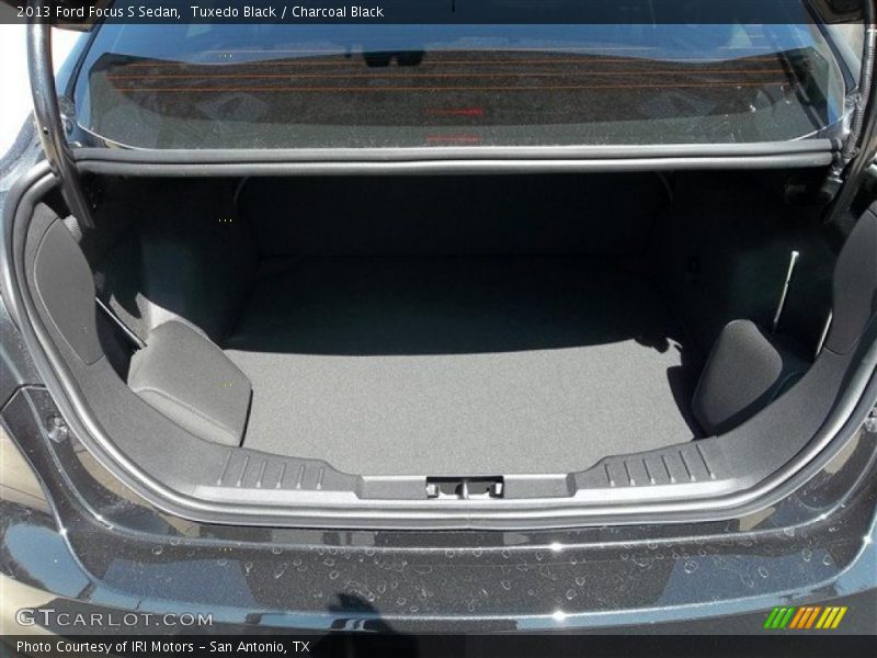 Tuxedo Black / Charcoal Black 2013 Ford Focus S Sedan