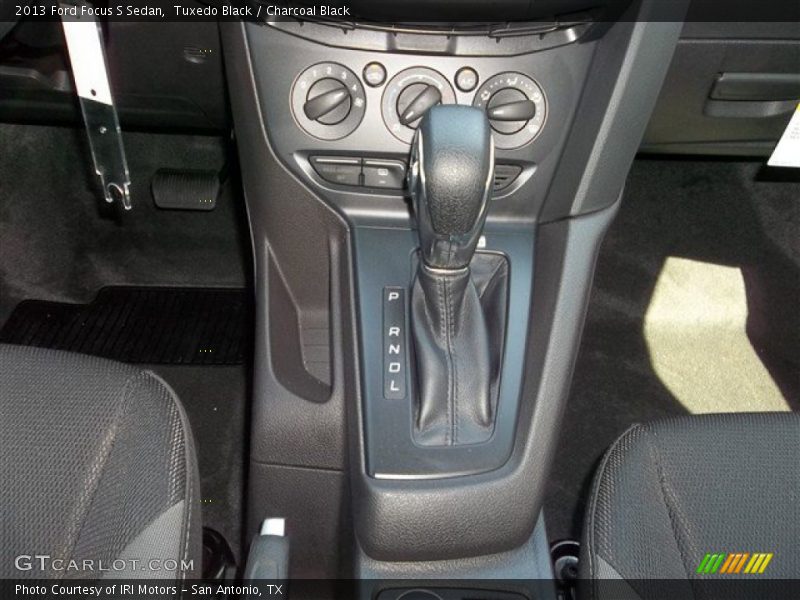 Tuxedo Black / Charcoal Black 2013 Ford Focus S Sedan