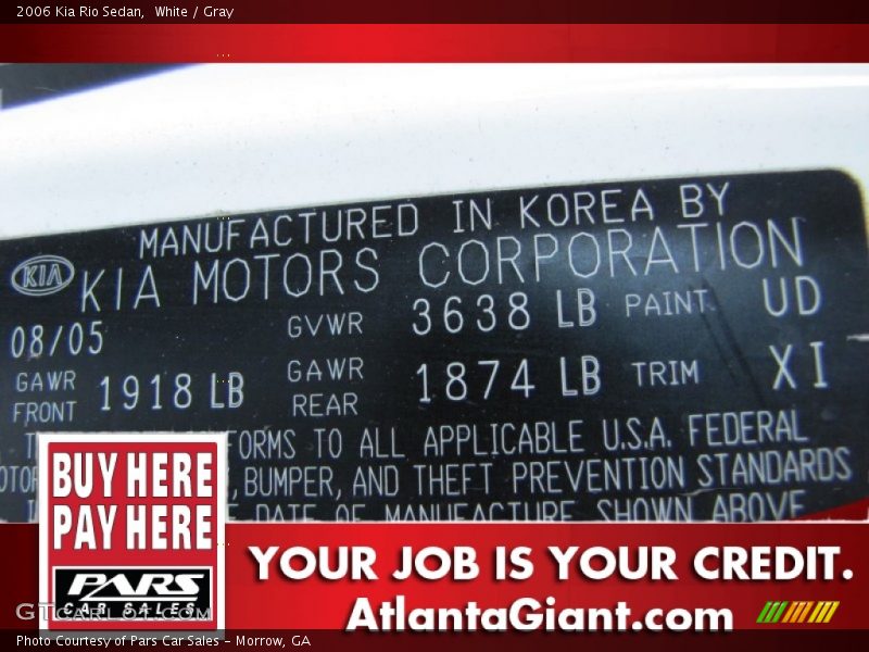 White / Gray 2006 Kia Rio Sedan