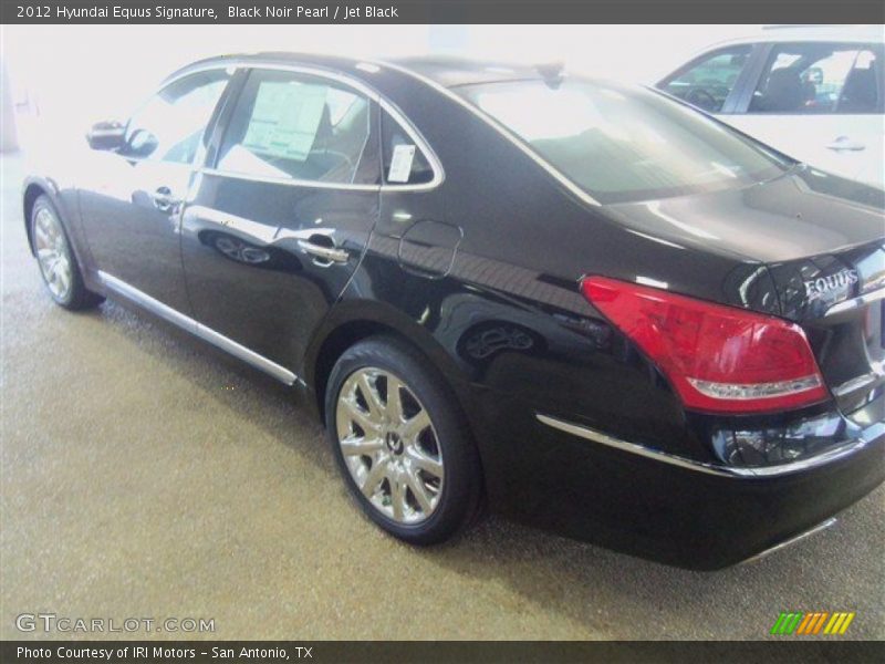 Black Noir Pearl / Jet Black 2012 Hyundai Equus Signature