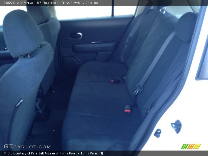 Fresh Powder / Charcoal 2009 Nissan Versa 1.8 S Hatchback