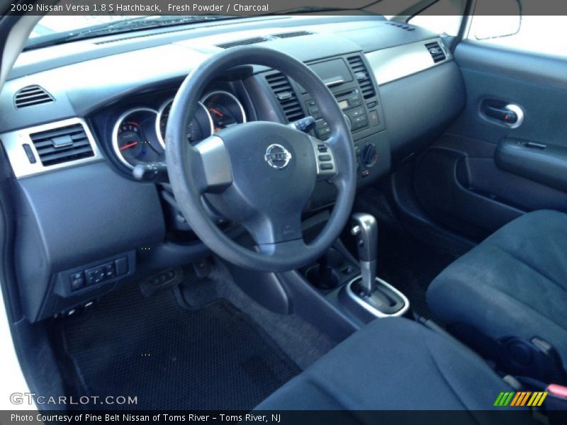 Fresh Powder / Charcoal 2009 Nissan Versa 1.8 S Hatchback